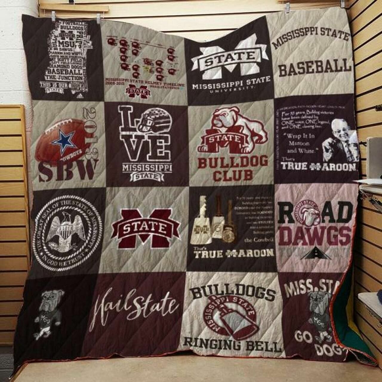 NCAA Mississippi State Bulldogs Maroon Quilt Blanket - Meteew